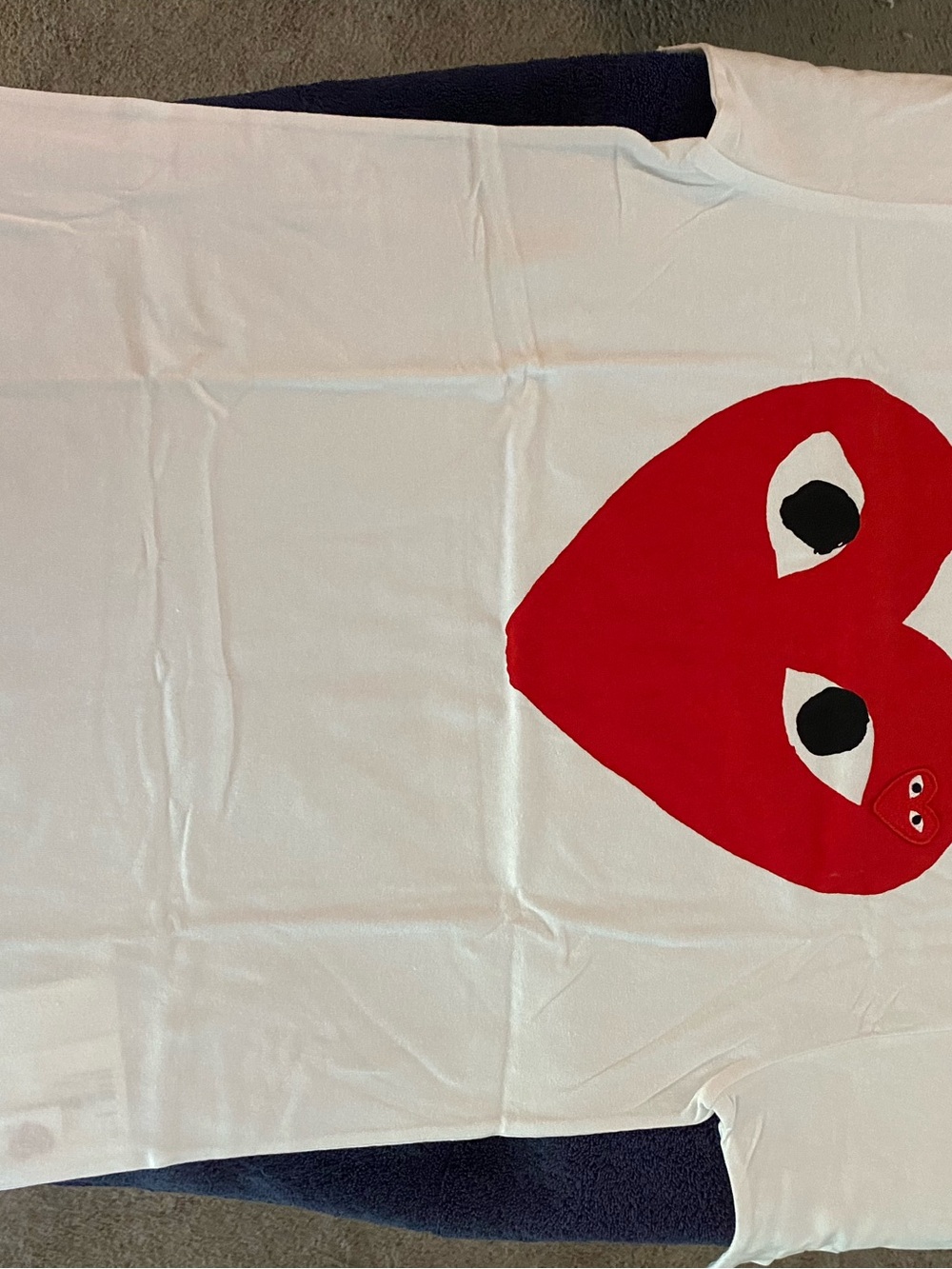 Comme de Garçons PLAY White T-Shirt with Red Heart Graphic